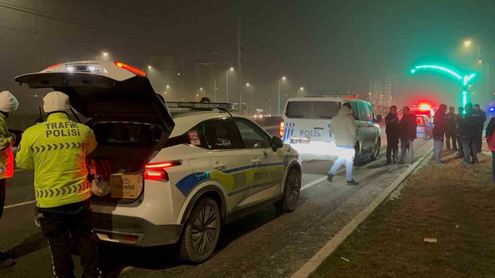 Polise çarpıp kaçtıktan sonra olay yerinde yakalanan şahıs tutuklandı
