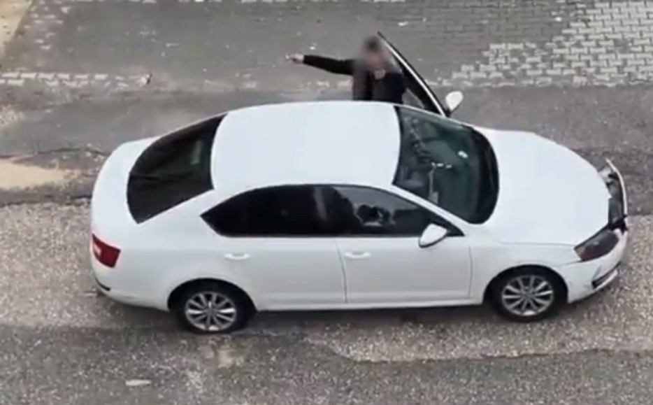 Polise silahla mukavemet gösteren şahıs özel harekat operasyonuyla yakalandı
