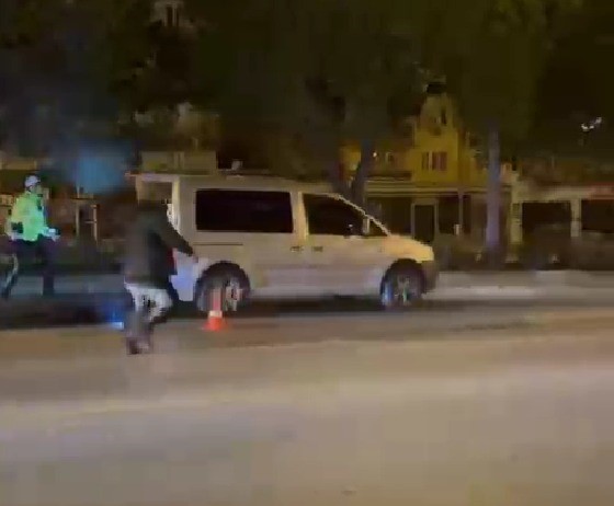 Polisin üzerine araç süren sürücüye 200 bin TL ceza
