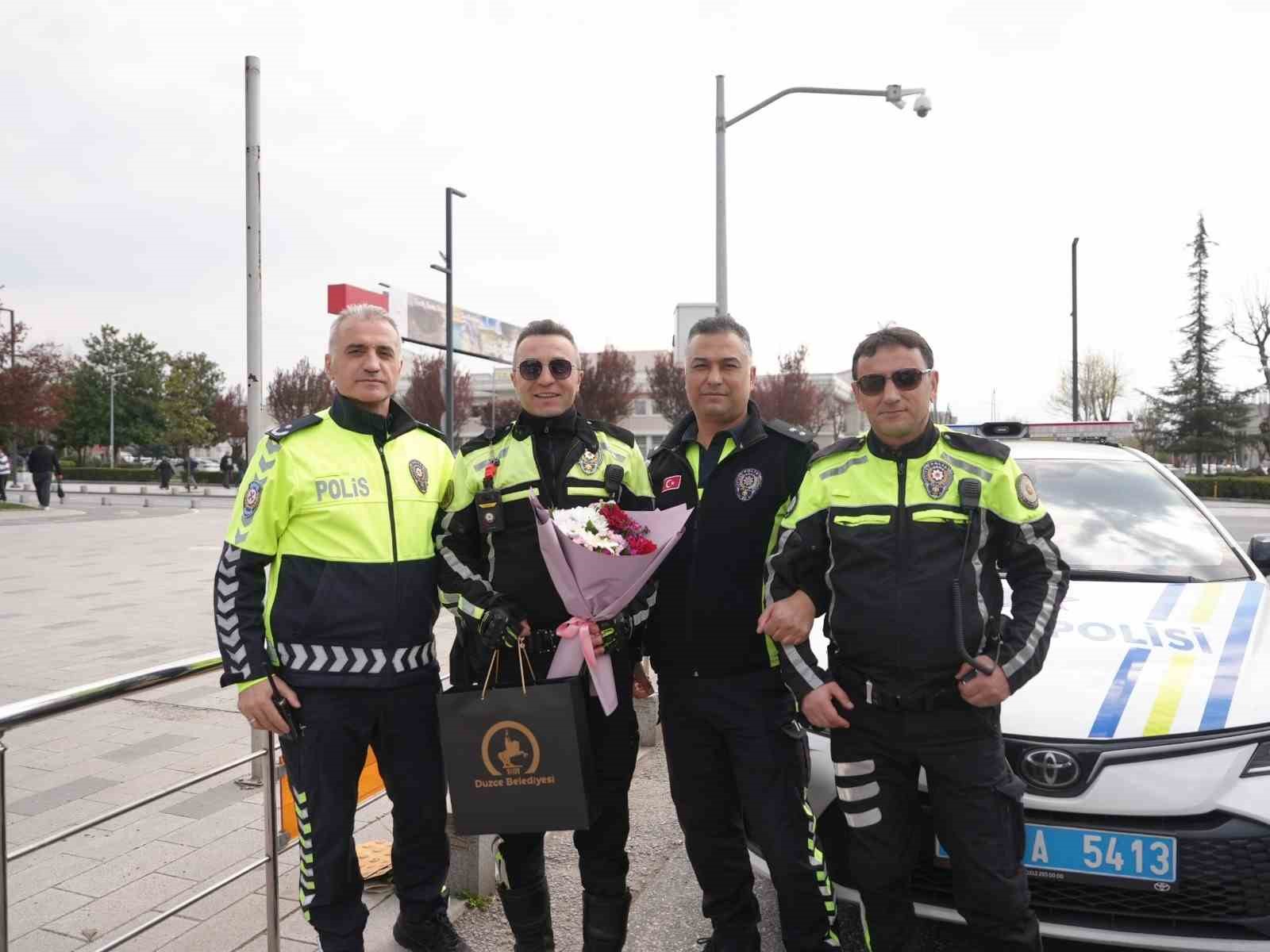 Polislere 10 Nisan sürprizi
