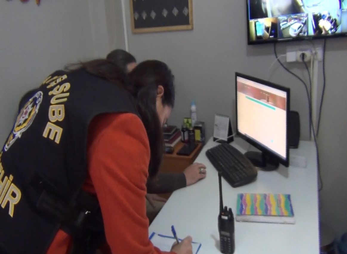 Polisten günübirlik kiralanan evlere denetim
