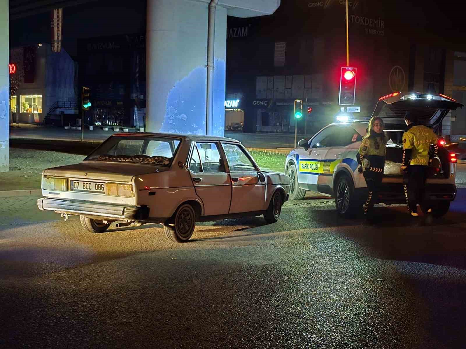 Polisten kaçan alkollü sürücüye 400 bin TL ceza
