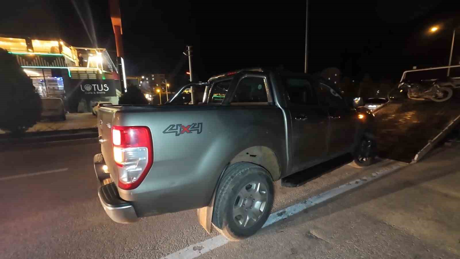 Polisten kaçmaya çalışan alkollü sürücüye 17 bin lira ceza kesildi
