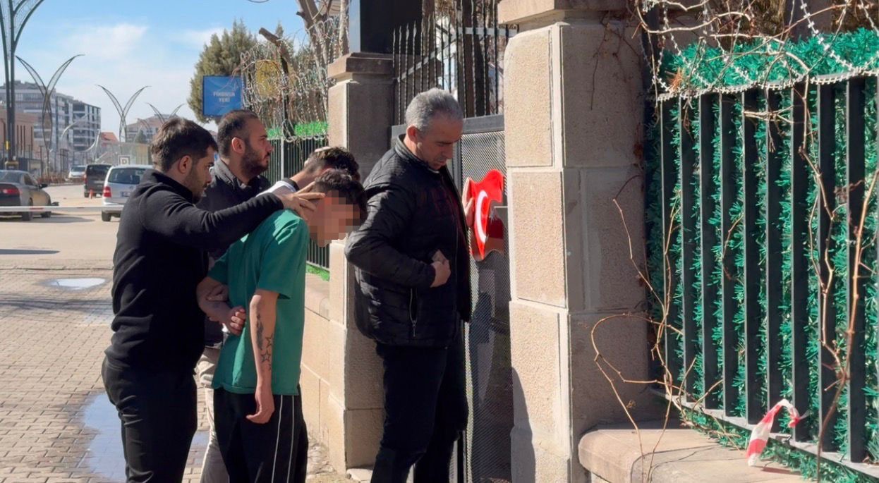 Pompalı tüfekle 15 yaşındaki arkadaşını vuran şüpheli tutuklandı
