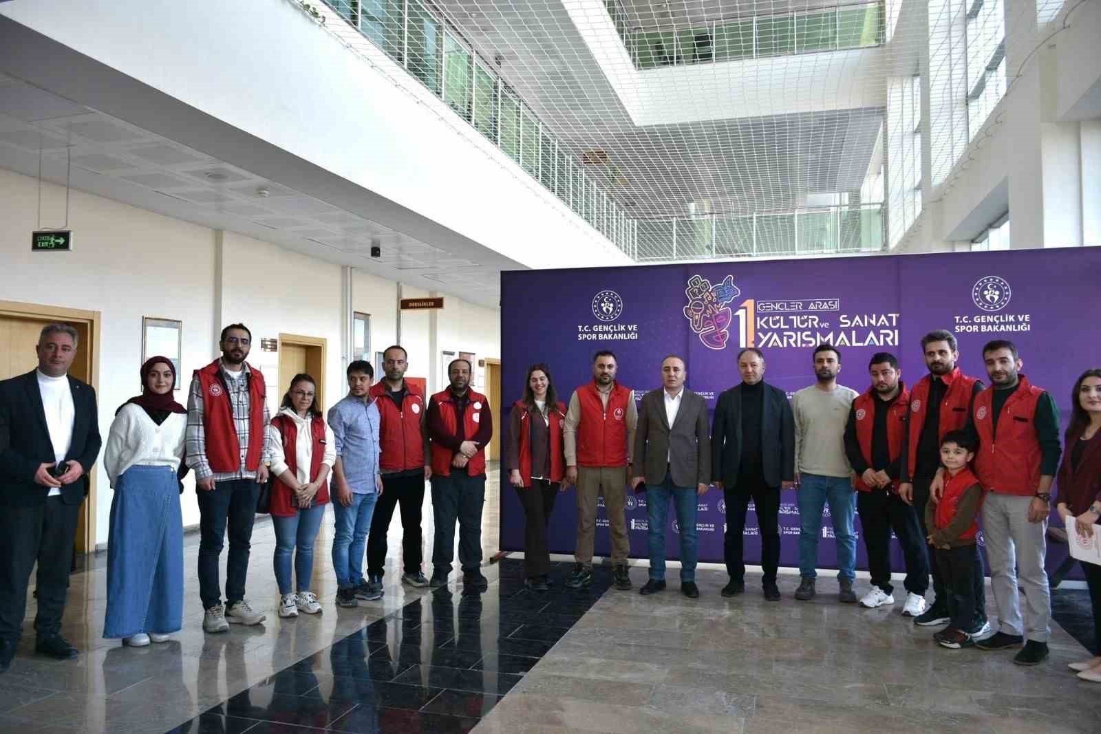 Popüler müziğin şampiyonu Tüter
