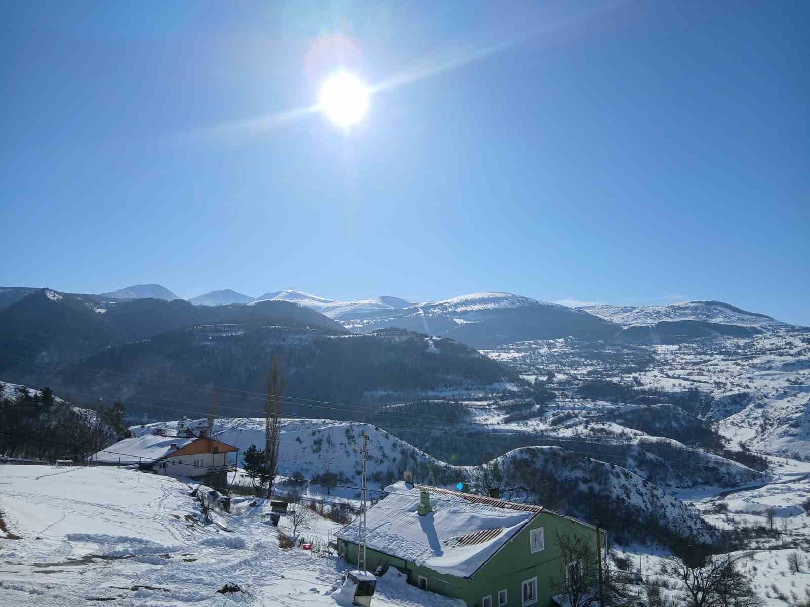 Posof’ta karla mücadele çalışmaları başladı
