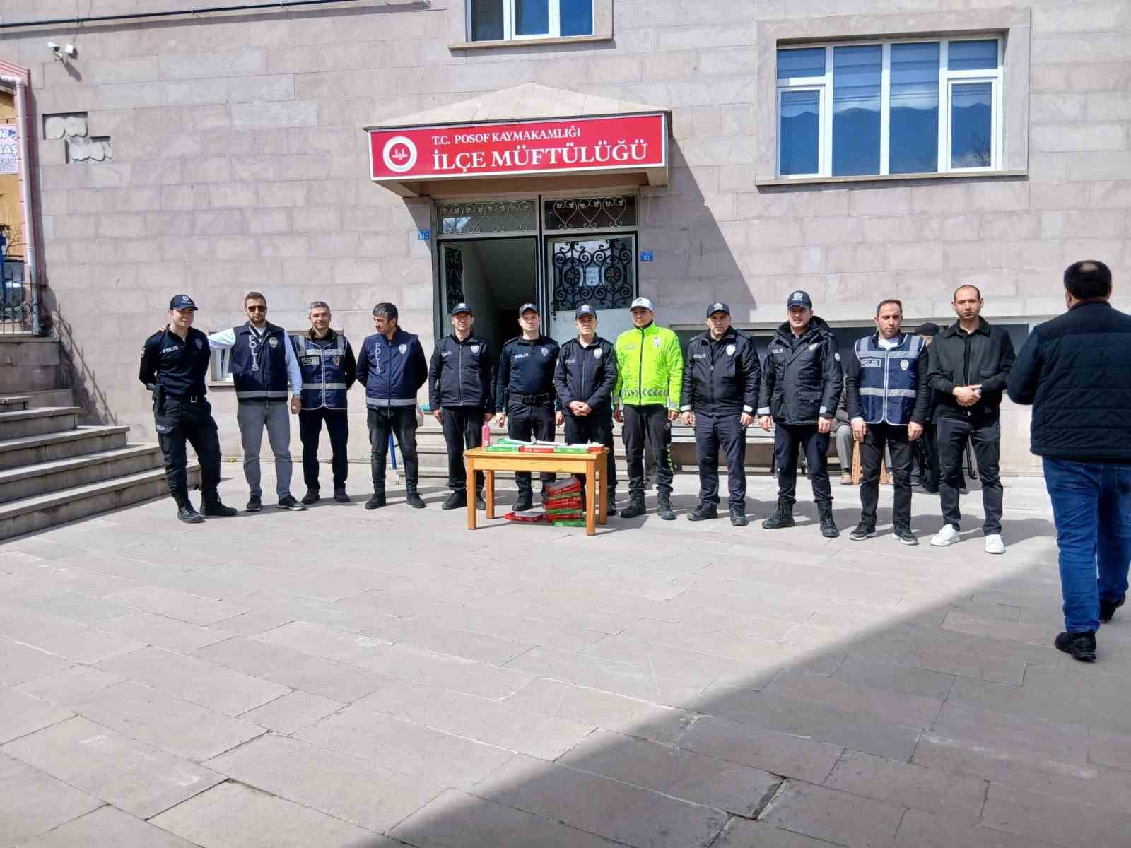 Posof’ta polis haftası etkinliği
