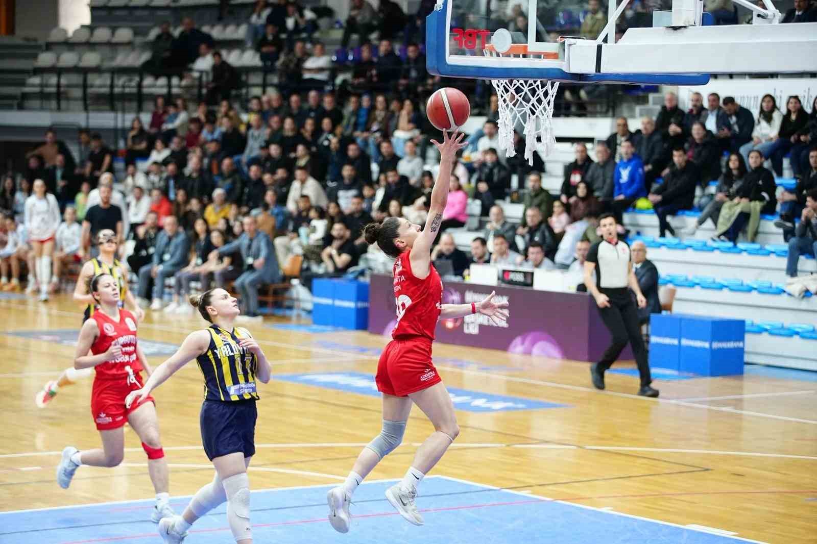 Potanın Kraliçeleri şampiyonluğa koşuyor
