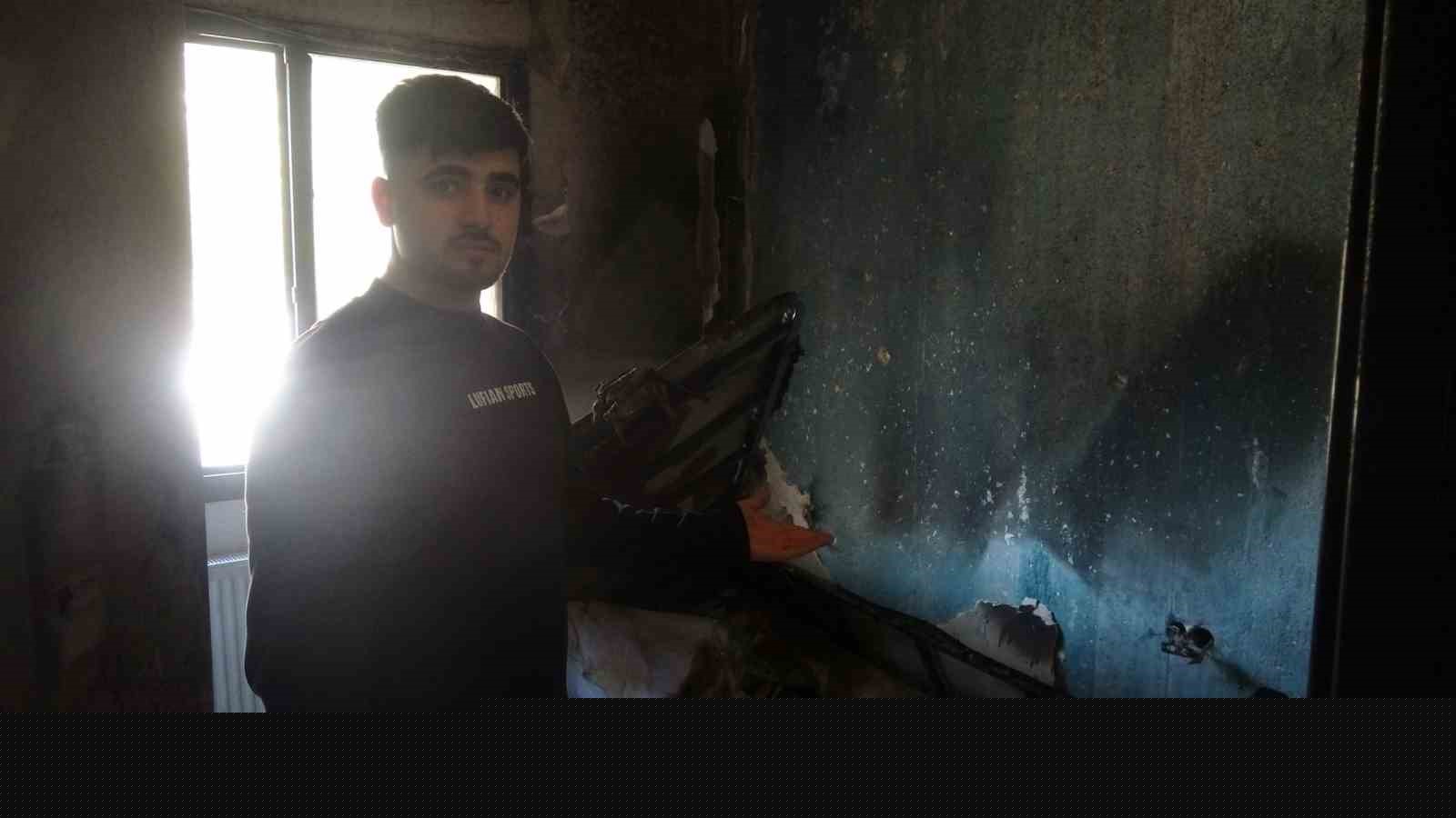 Prizden çıkan yangında apartman dairesinden alevler yükseldi
