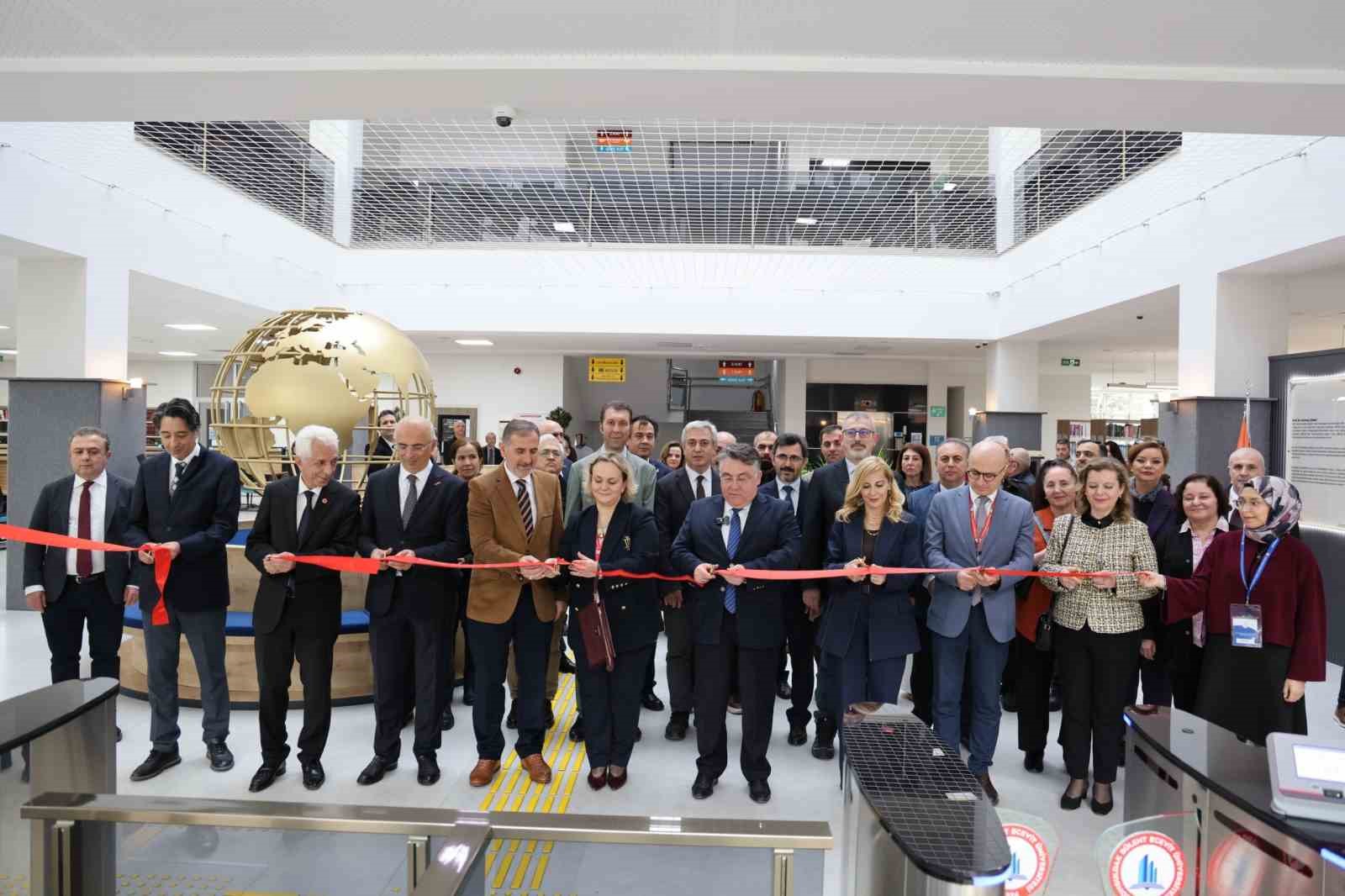 Prof. Dr. Durmuş Günay Kütüphanesi öğrenci ve akademisyenlerin hizmetine açıldı
