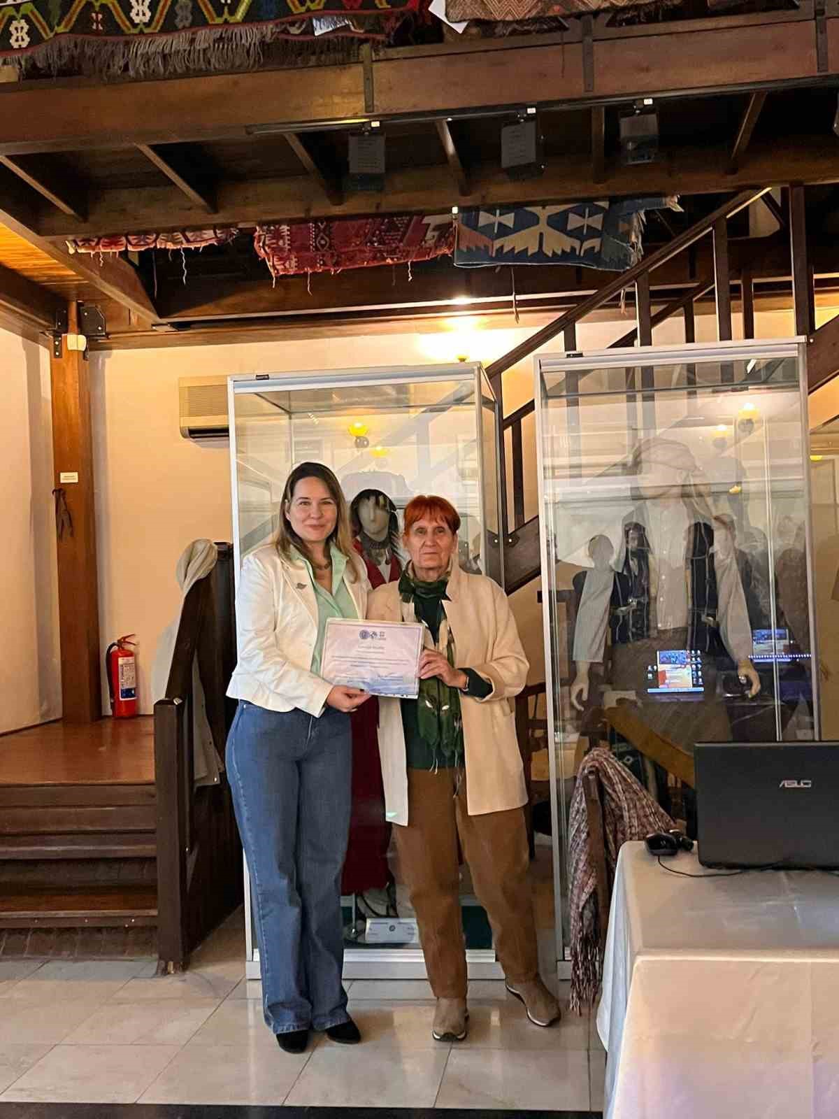 Prof. Dr. Mercangöz, Kuşadası’nda tarihe ışık tutan kazıyı anlattı
