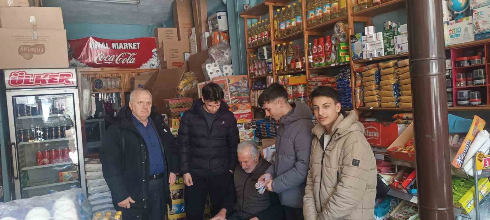 Prof. Dr. Necmeddin Erbakan Fen Lisesi öğrencilerinden örnek davranış
