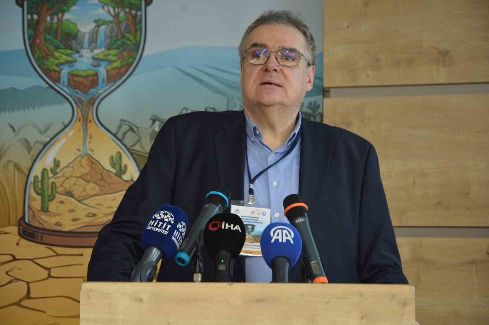 Prof. Dr. Scachner: "Anadolu, her zaman iklimin oynaklığına maruz kalan bir bölge olmuştur"
