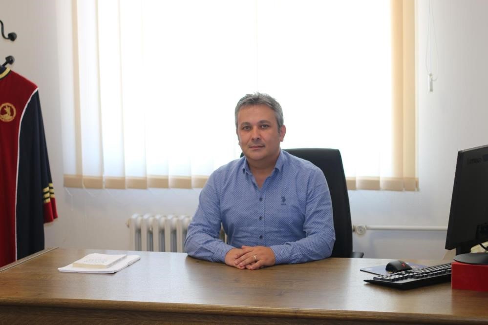 Profesör açıkladı: "Akran zorbalığı kişide derin izler bırakıyor, etkileri yetişkinliğe kadar uzanabiliyor"
