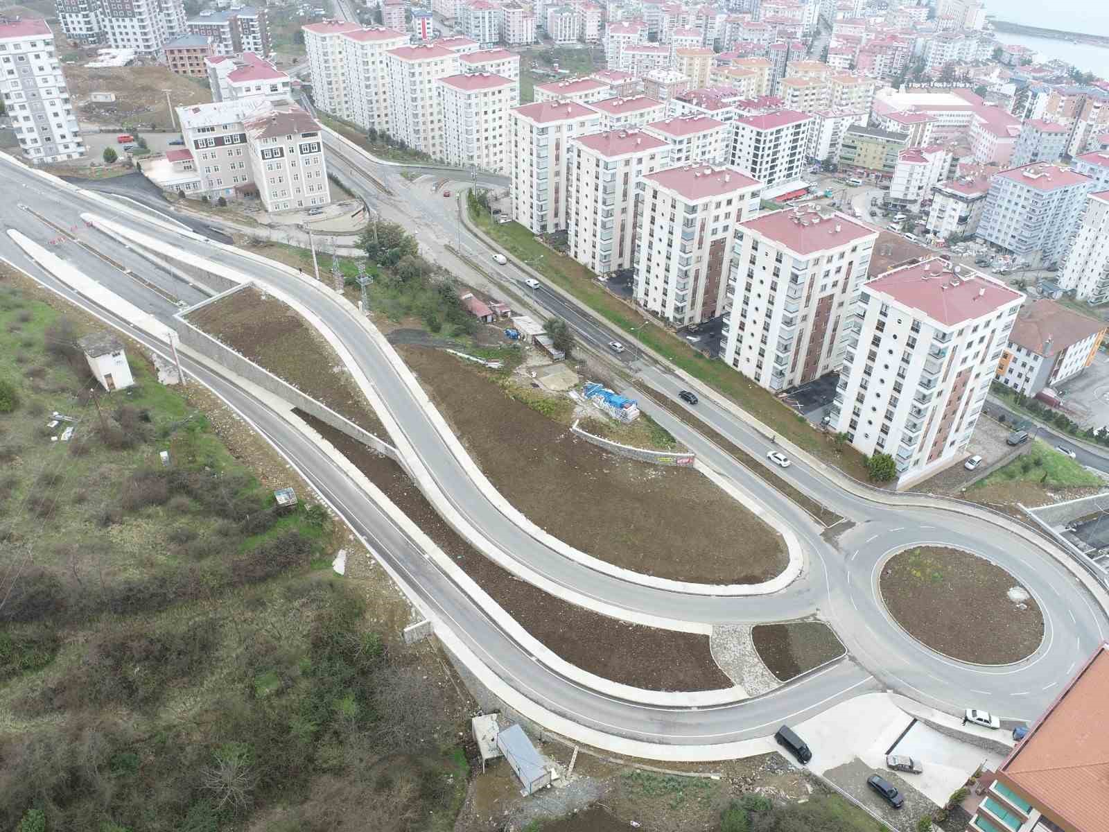 Pulathane Bulvarı’nda yol yapım çalışmaları sürüyor
