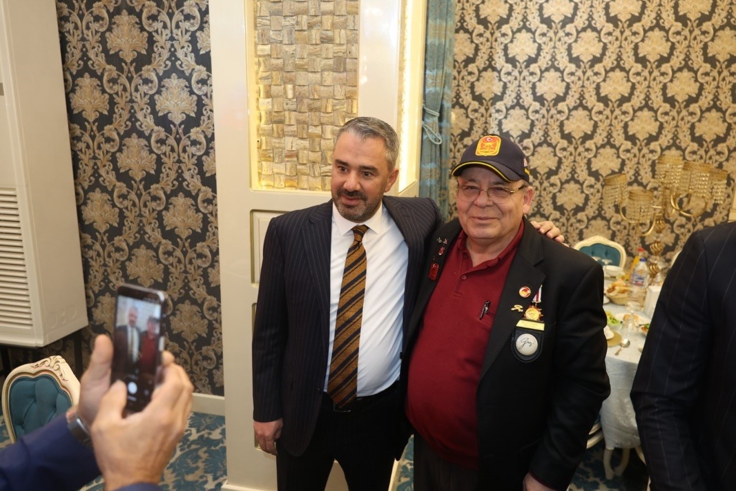 Pursaklar Belediye Başkanı Çetin, şehit aileleri ve gazilerle iftar sofrasında buluştu
