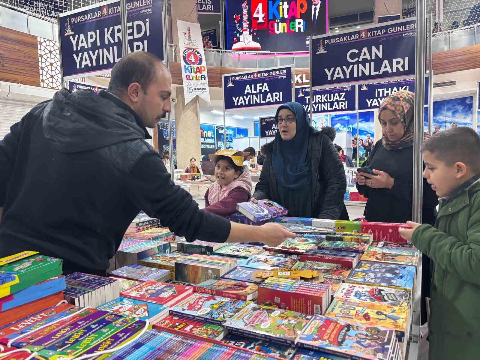 Pursaklar’da 4. Kitap Günleri başladı
