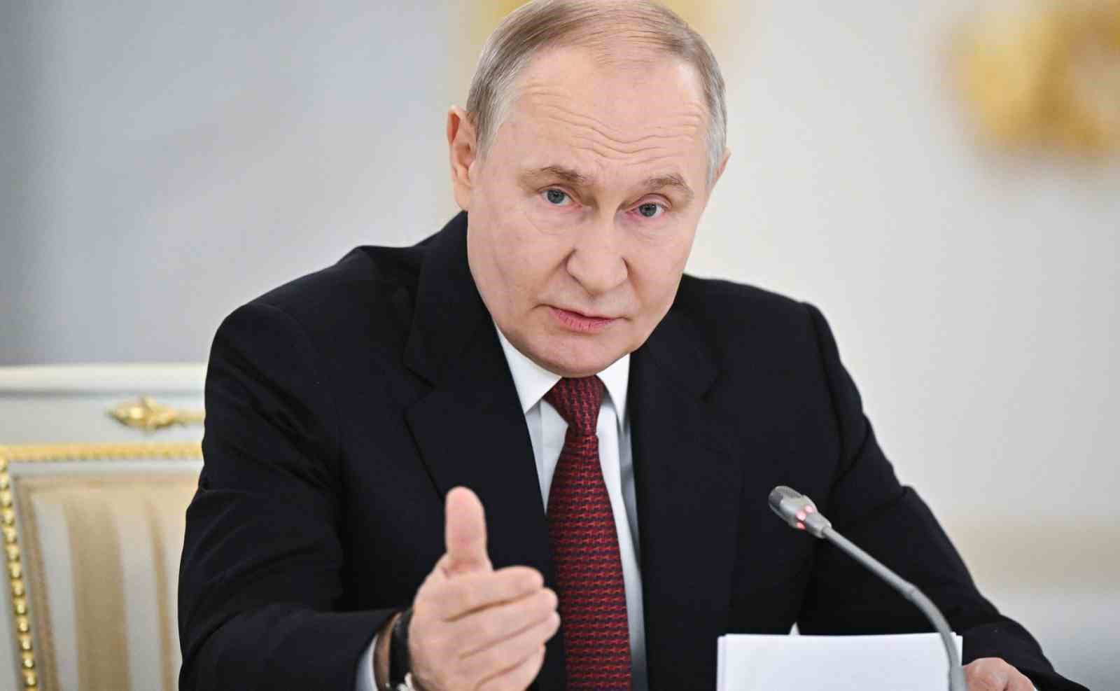 Putin: "İran hattındaki güncel gelişmeleri de hep birlikte yakından takip ediyoruz"
