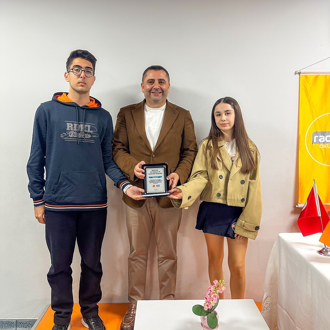 Radikal Okullarında kariyer günleri: Uzman isimler öğrencilerle geleceği konuştu
