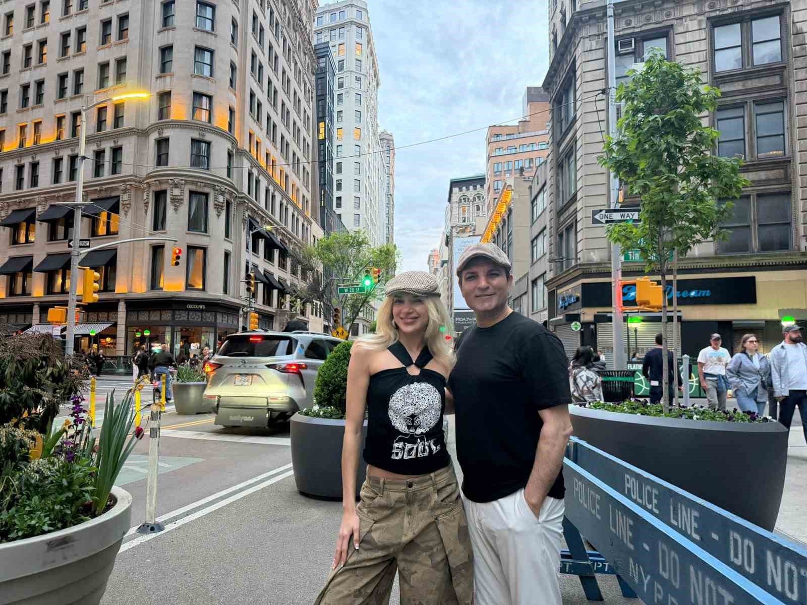 Rafet El Roman’dan New York’ta Milli Takım için yeni marş müjdesi
