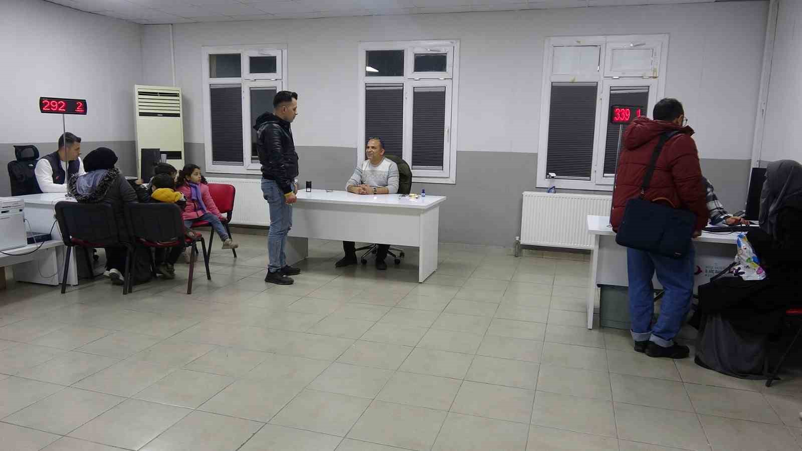 Rakka ve Deyrizor terörden arındırıldı, Suriyelilerin dönüşleri arttı
