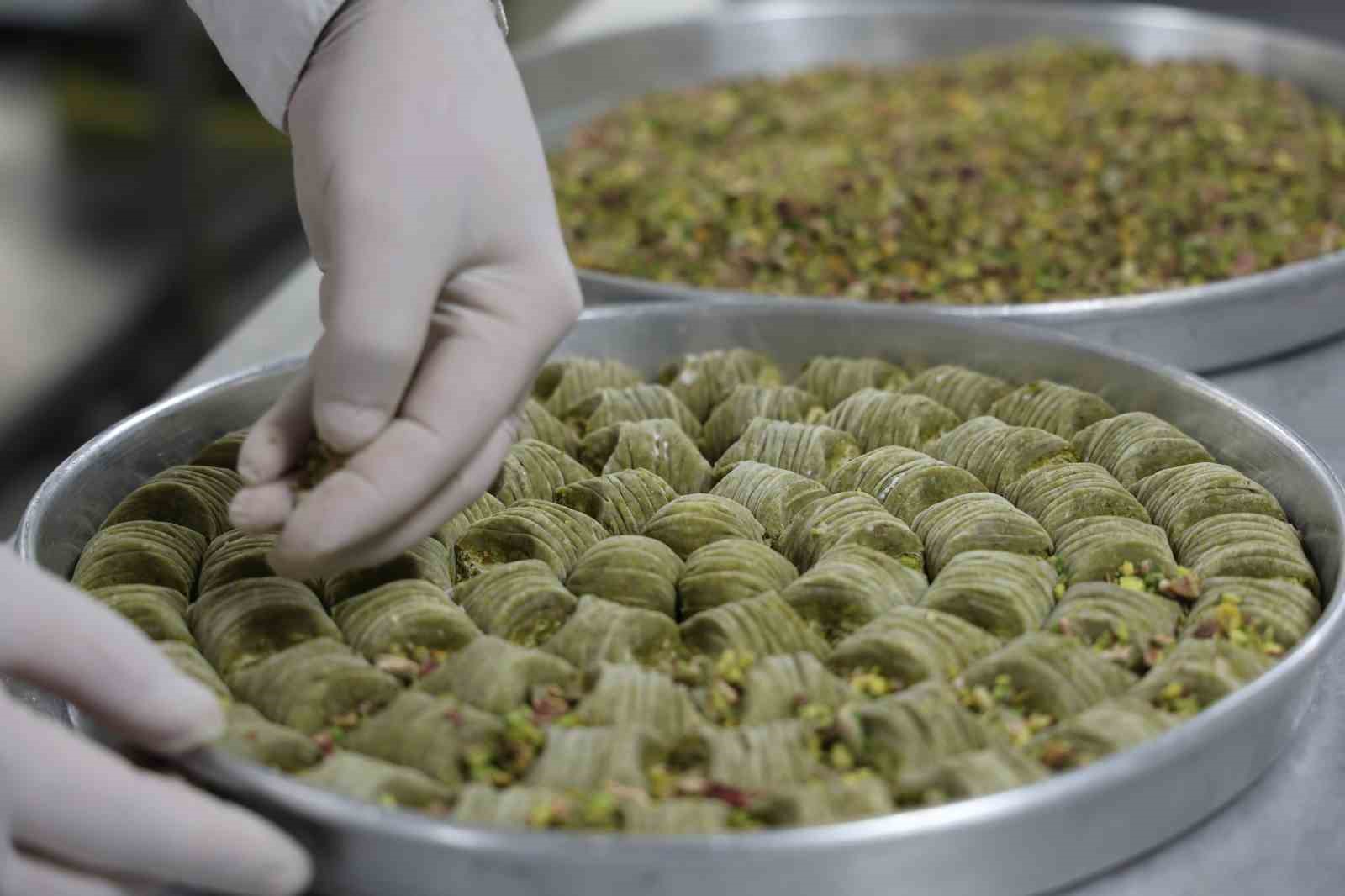 Ramazan bayramı için Diyarbakır’ın tescilli ürünleri kadayıf ve soğuk baklavaya yoğun talep
