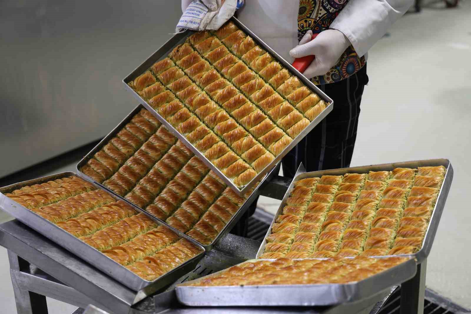 Ramazan bayramı için Diyarbakır’ın tescilli ürünleri kadayıf ve soğuk baklavaya yoğun talep
