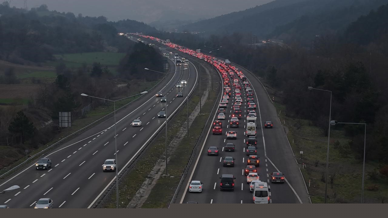 Ramazan Bayramı’nda Bolu’dan 331 bin araç geçiş yaptı
