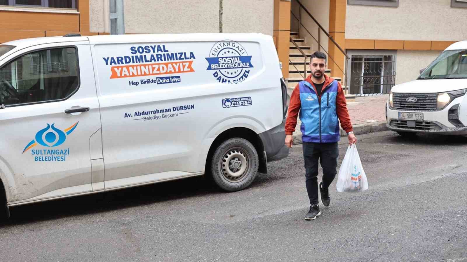 Ramazan boyunca Sultangazi Belediyesi yine ihtiyaç sahiplerinin yanında oldu
