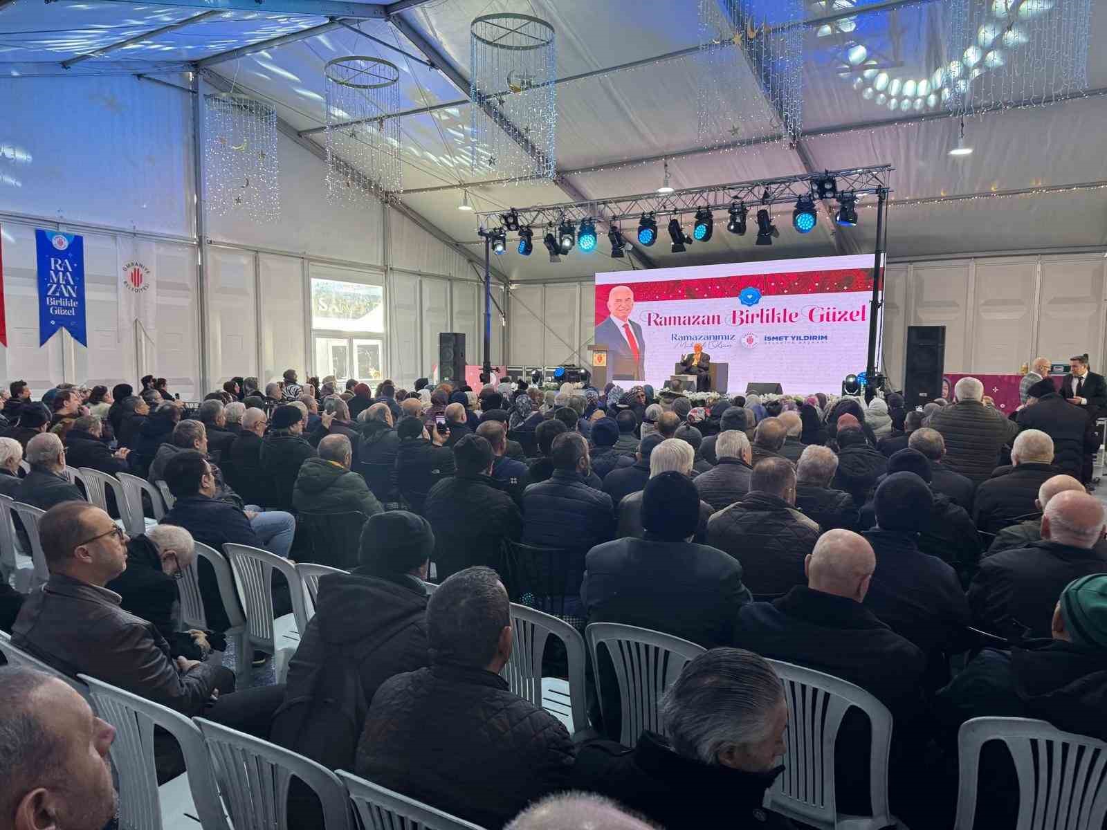 Ramazan coşkusu Ümraniye’nin dört bir yanında yaşanıyor
