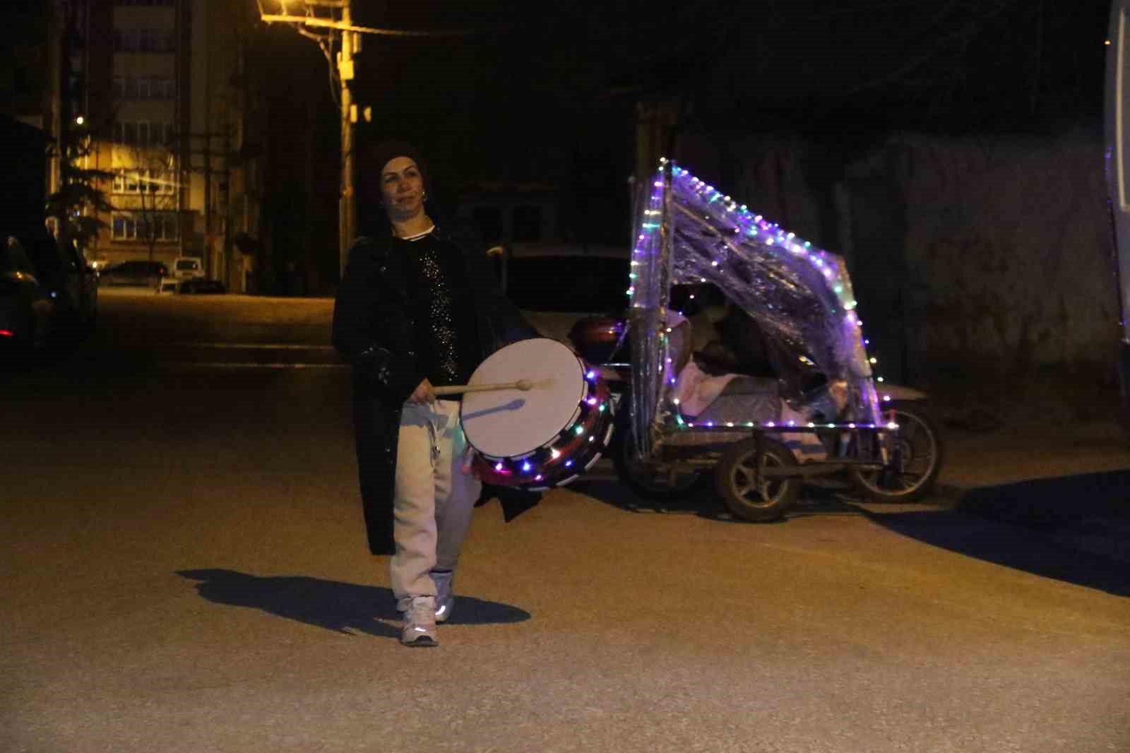 Ramazan davulcusu babaannenin torununa ‘ışık’ olmak için hayırseverler harekete geçti
