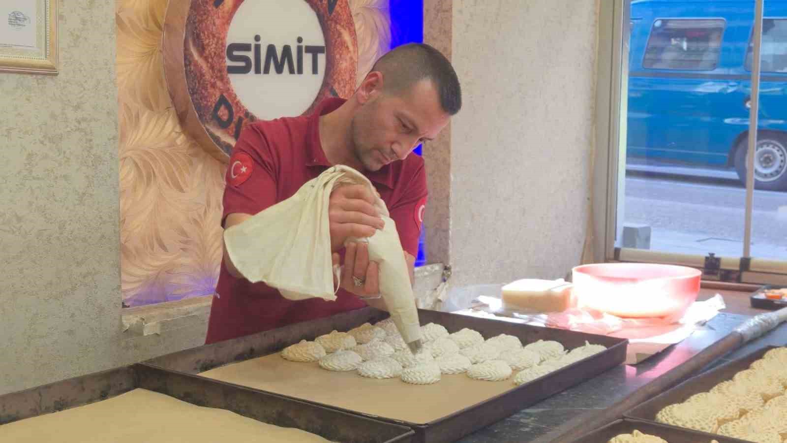 Ramazan sofralarının yıldızı: Atom tatlısı
Ramazan sofralarının yıldızı: Atom tatlısı