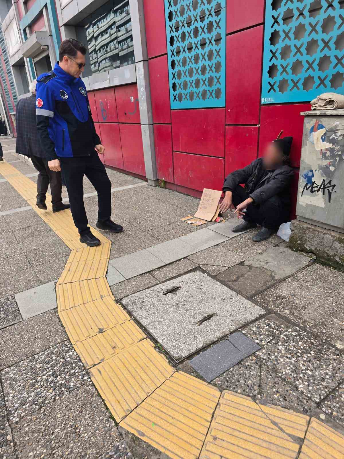 Ramazanda dilencilere yönelik denetimler artırıldı
Ramazanda dilencilere yönelik denetimler artırıldı