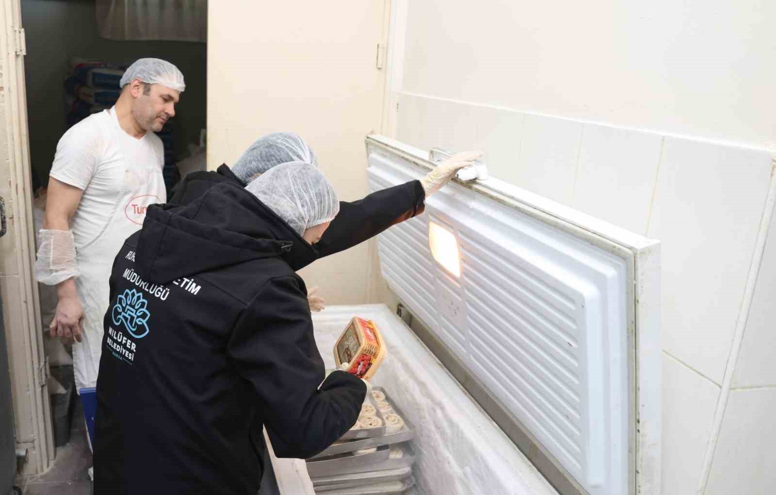 Ramazan’da fırın ve pastanelere sıkı denetim
Ramazan’da fırın ve pastanelere sıkı denetim