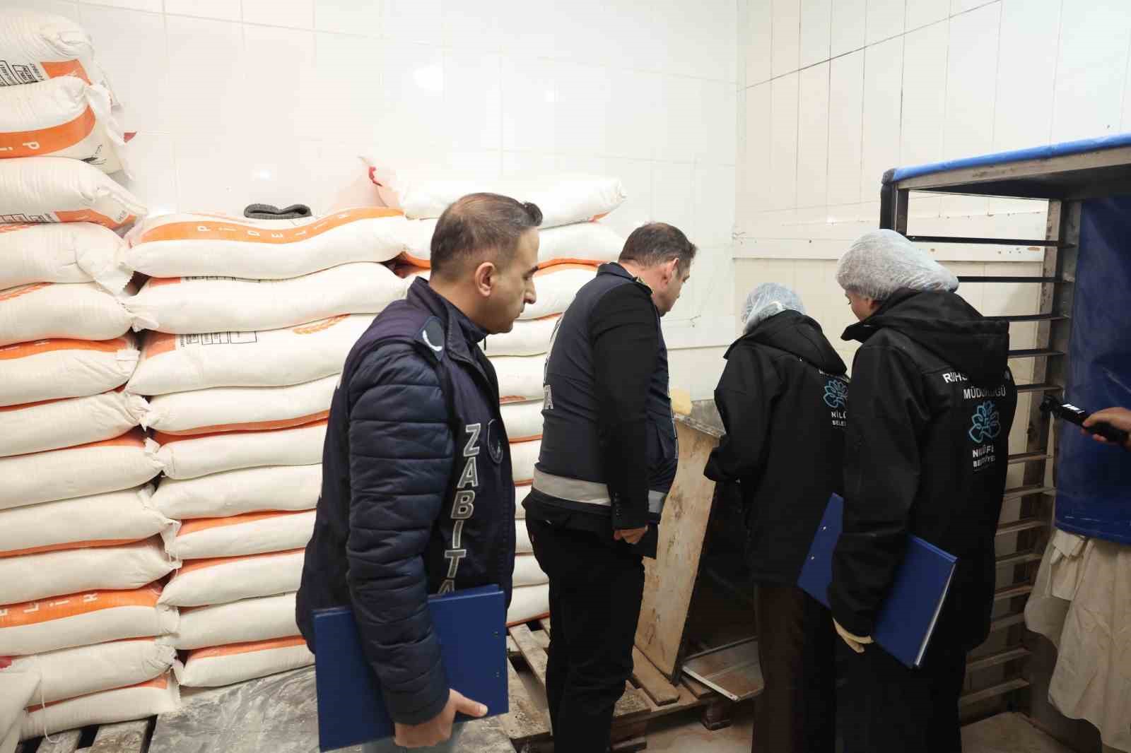 Ramazan’da fırın ve pastanelere sıkı denetim
Ramazan’da fırın ve pastanelere sıkı denetim