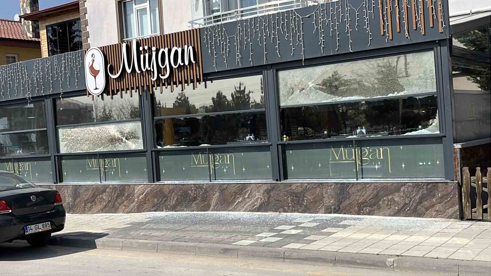 Ramazanda kapalı olan mekanın kurşunlanma anı kamerada
