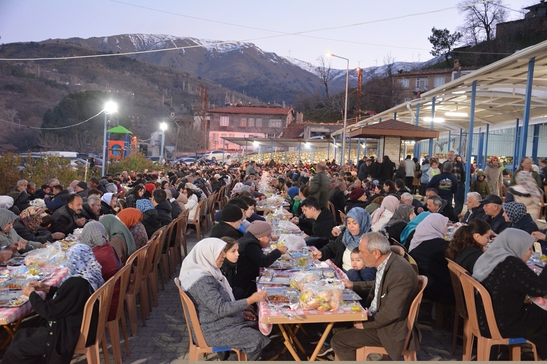 Ramazan’ın bereketi Babadağ’da paylaşıldı
