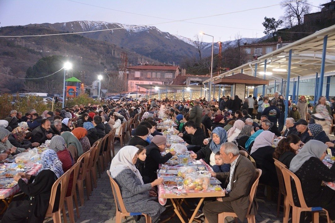 Ramazan’ın bereketi Babadağ’da paylaşıldı
