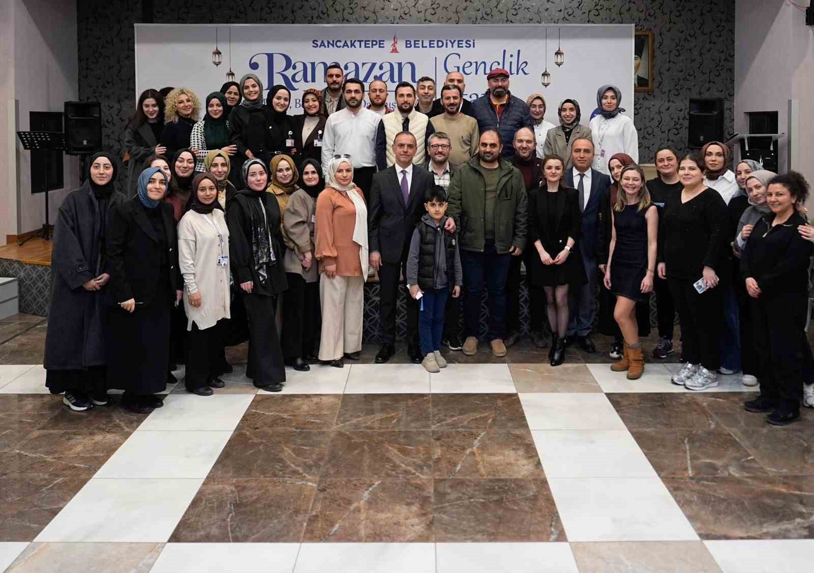 Ramazan’ın bereketi gençlerin enerjisiyle Sancaktepe’de paylaşıldı
