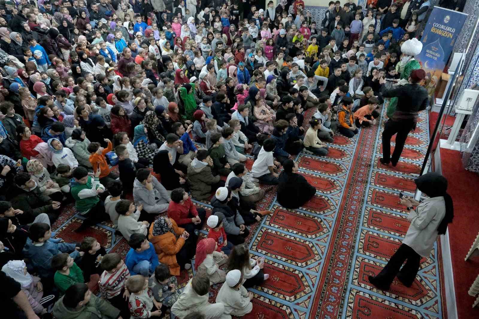 Ramazan’ın ilk hafta etkinliklerine Sakarya’da 2 bin 500 çocuk katılım sağladı
