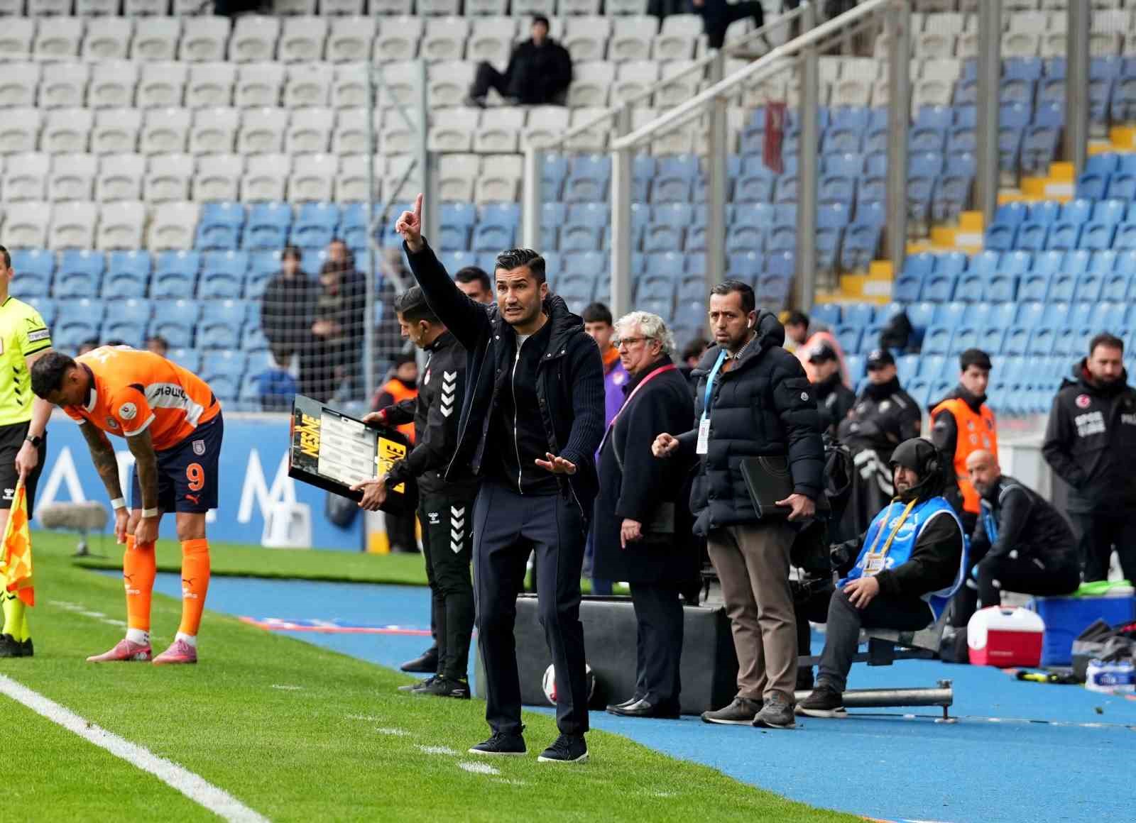 RAMS Başakşehir, son dakikalarda bulduğu golle hedefini sürdürdü
