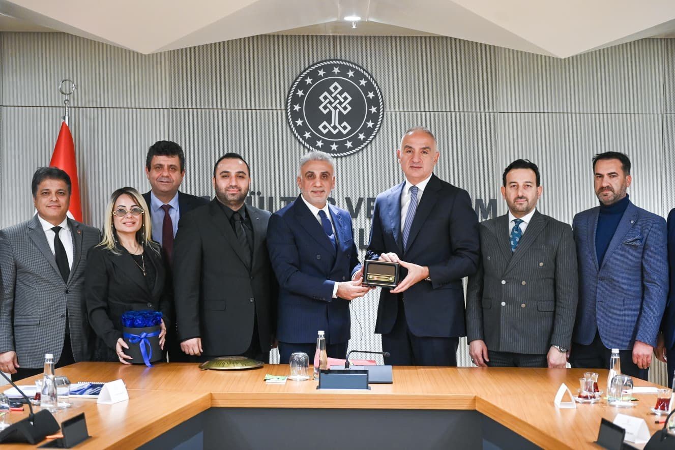 RATEM, Bakan Ersoy’u ziyaret ederek sektördeki güncel gelişmeler ve gelecek döneme ilişkin beklentileri konuştu
RATEM, Bakan Ersoy’u ziyaret ederek sektördeki güncel gelişmeler ve gelecek döneme ilişkin beklentileri konuştu