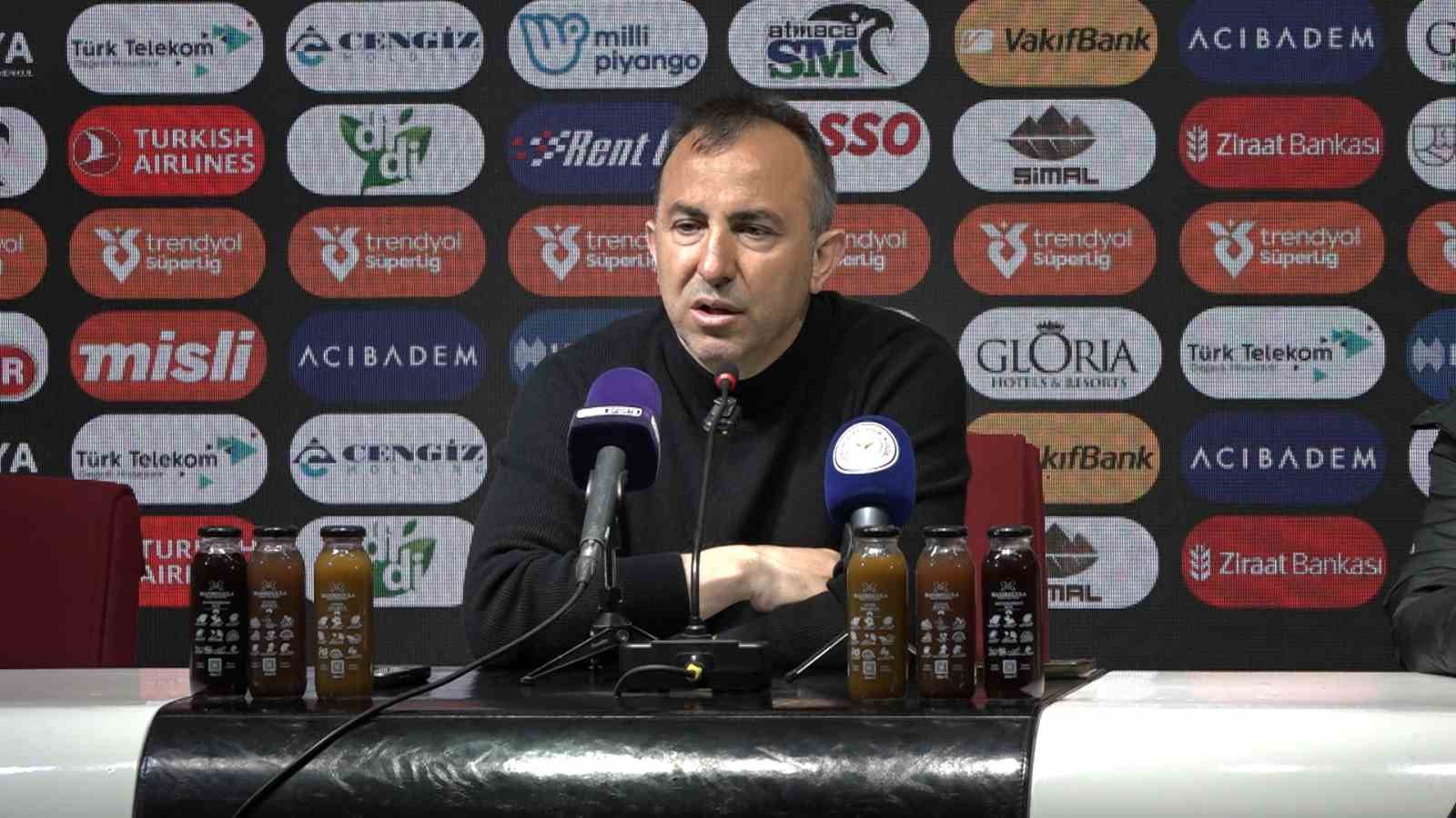 Recep Uçar: "Pazartesi günü iyi bir sonuç almazsak bugünkü mutluluğun bir anlamı olmayacak"
Recep Uçar: "Pazartesi günü iyi bir sonuç almazsak bugünkü mutluluğun bir anlamı olmayacak"