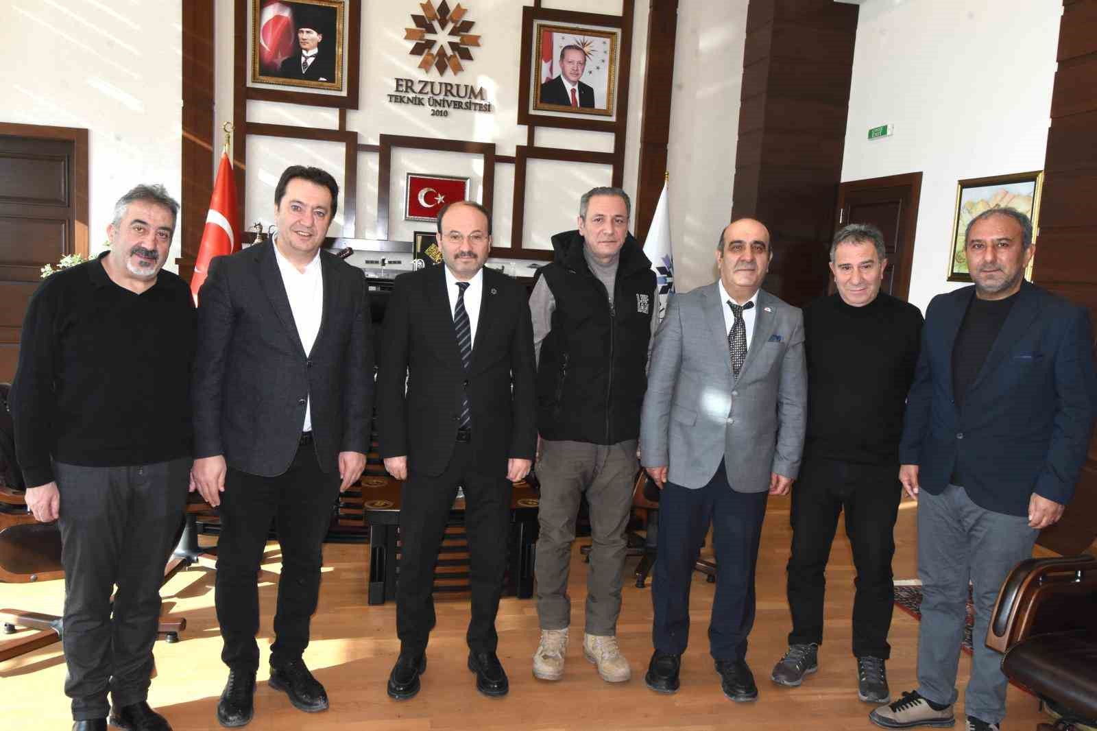 Rektör Çakmak, DAGC ve DGF yönetimini kabul etti
