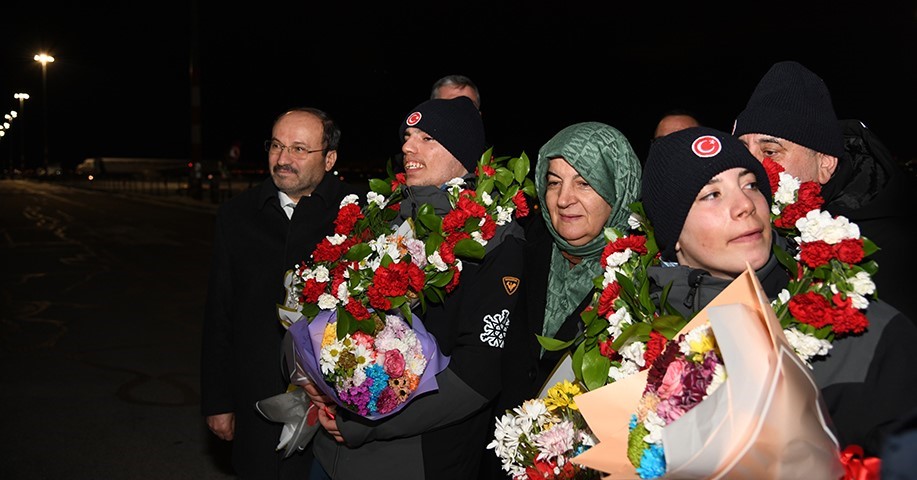 Rektör Çakmak: "Onlarla gurur duyuyoruz"
