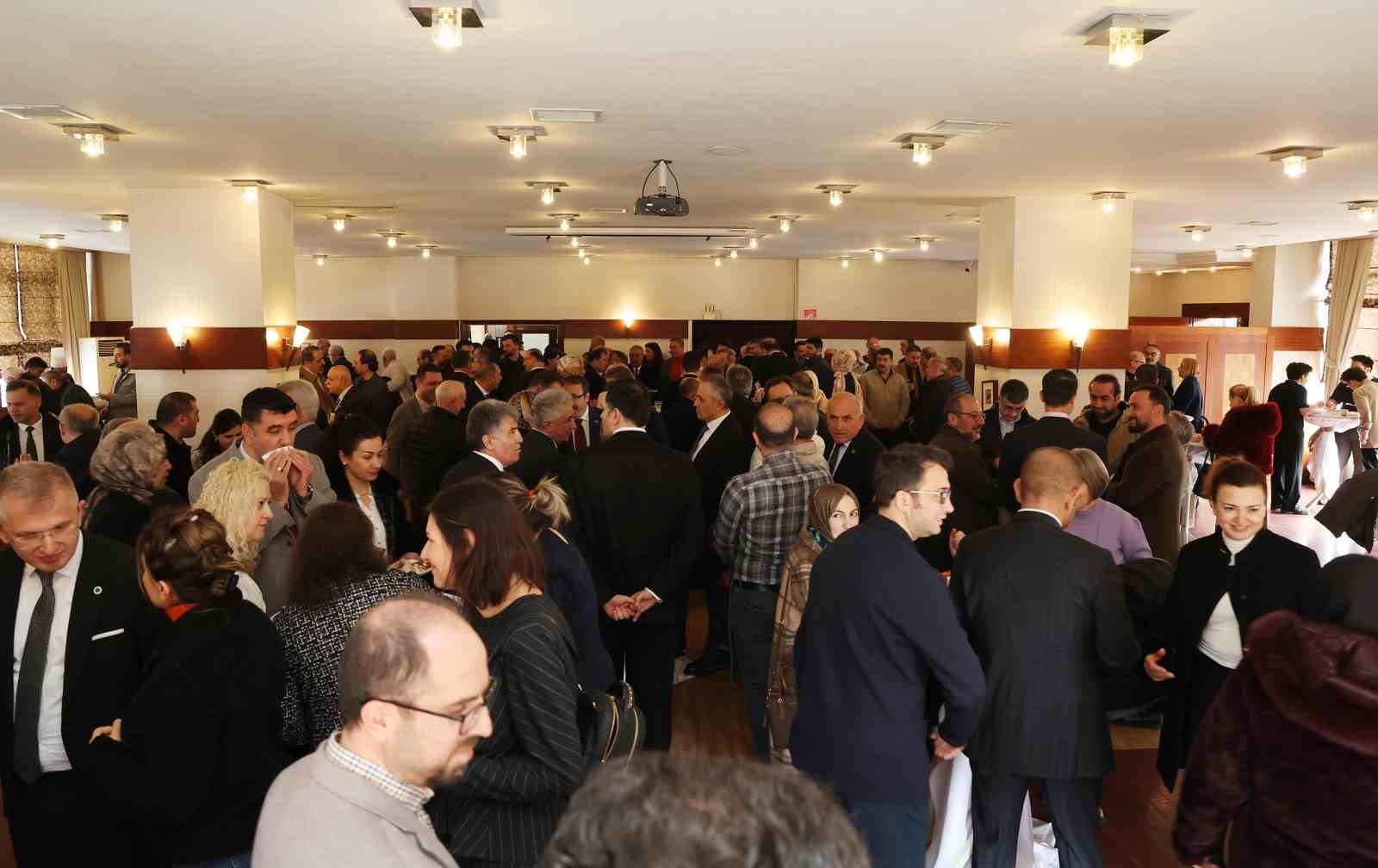 Rektör Hacımüftüoğlu, Üniversite ailesiyle bayramlaştı
