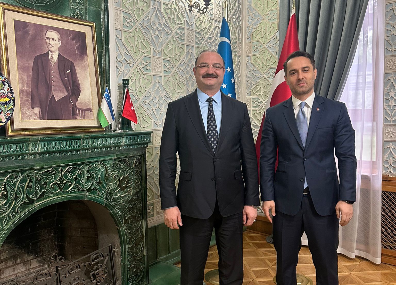 Rektör Hacımüftüoğlu’ndan Özbekistan’da kritik ilaç zirvesi
Rektör Hacımüftüoğlu’ndan Özbekistan’da kritik ilaç zirvesi