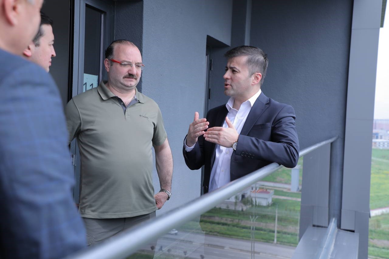 Rektör Hacımüftüoğlu’ndan Özbekistan’da kritik ilaç zirvesi
Rektör Hacımüftüoğlu’ndan Özbekistan’da kritik ilaç zirvesi