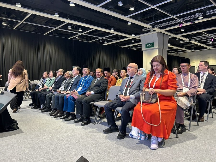 Rektör Karamustafa, Hong Kong’da APAIE Uluslararası Etkinliği’ne katıldı
