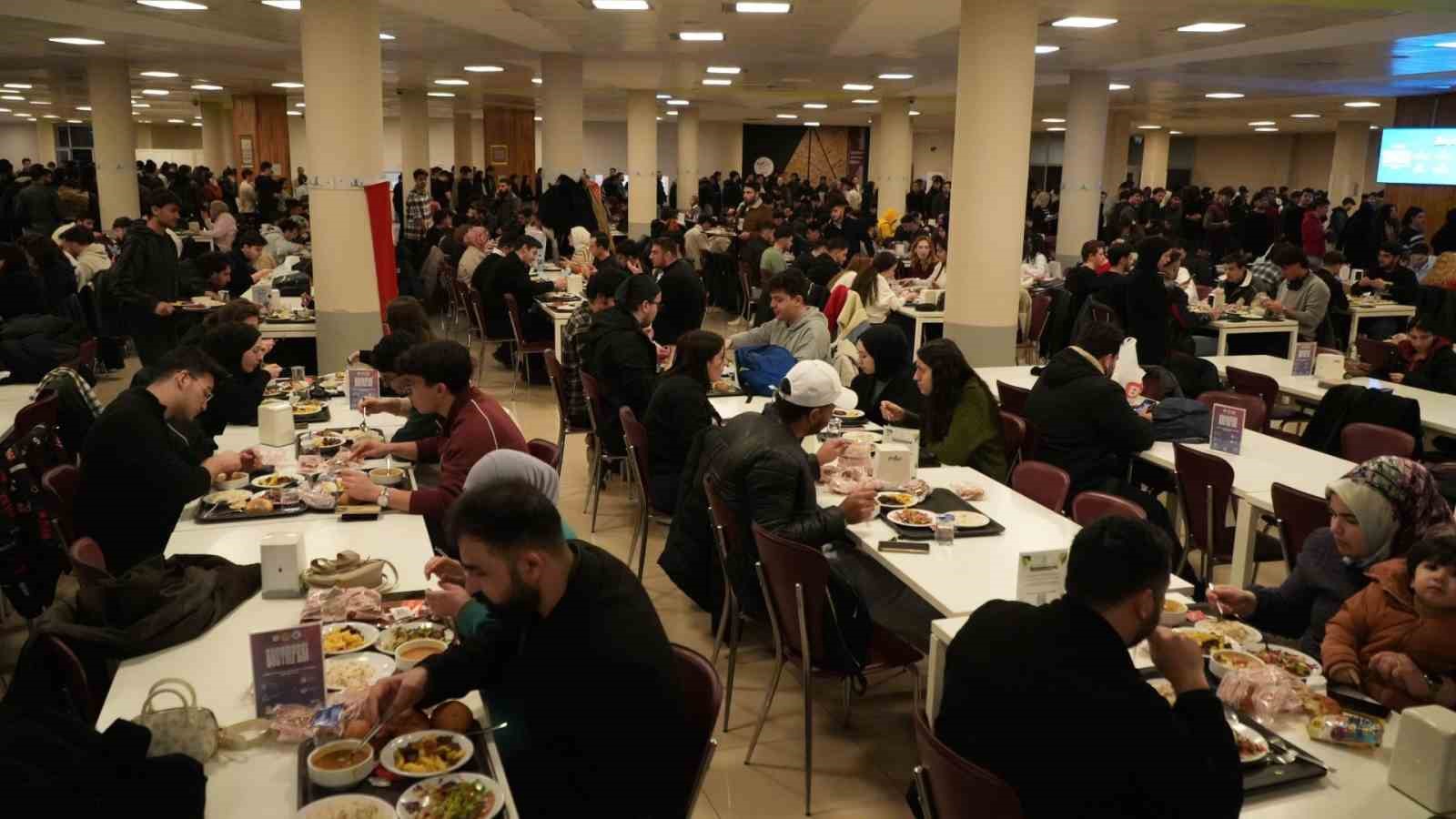 Rektör Kırışık: "Sosyalfest de Teknofest Gibi Türkiye Yüzyılı’nın hareketidir"
Rektör Kırışık: "Sosyalfest de Teknofest Gibi Türkiye Yüzyılı’nın hareketidir"